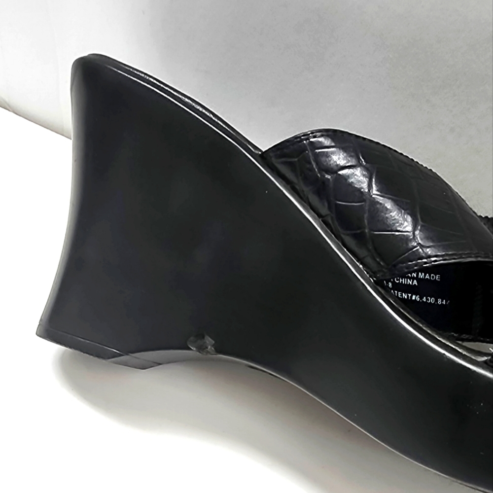 A.N.A Criss Cross Strap Black Open Toe Wedge Mule Sandals Size 9M - Picture 12 of 12